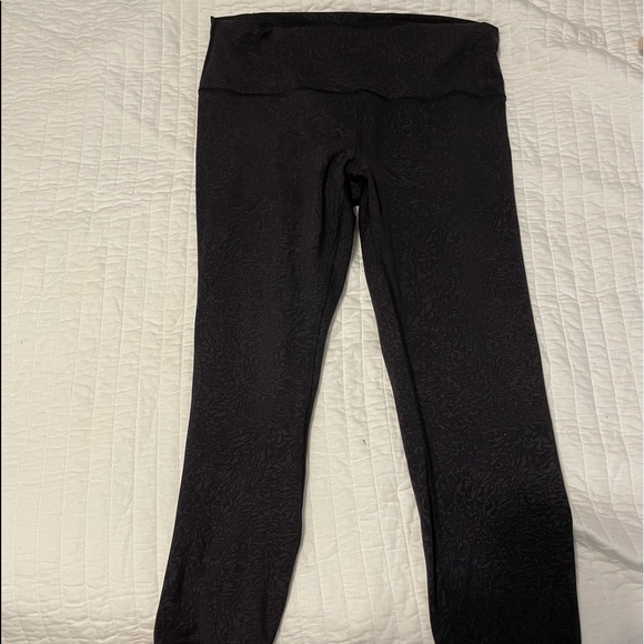 Wunder under lululemon leggings - Picture 2 of 3